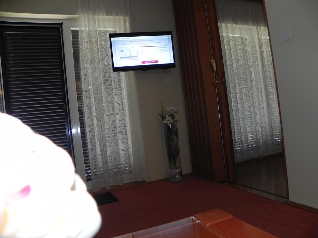Apartments Katalenic เซลเซ ภายนอก รูปภาพ